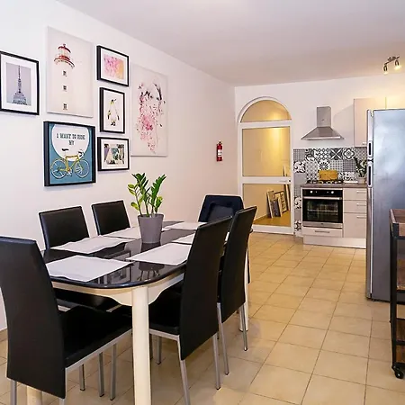 Apartment Seaside Malta Mellieha1 *