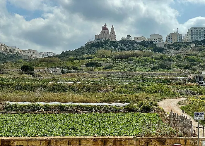 Seaside Malta Mellieha1 *